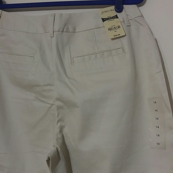 St. John's Bay capri - Picture 2 of 3